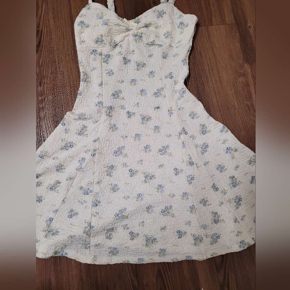 Aeropostale Blue‎ and White Lace Dress - Picture 6 of 6